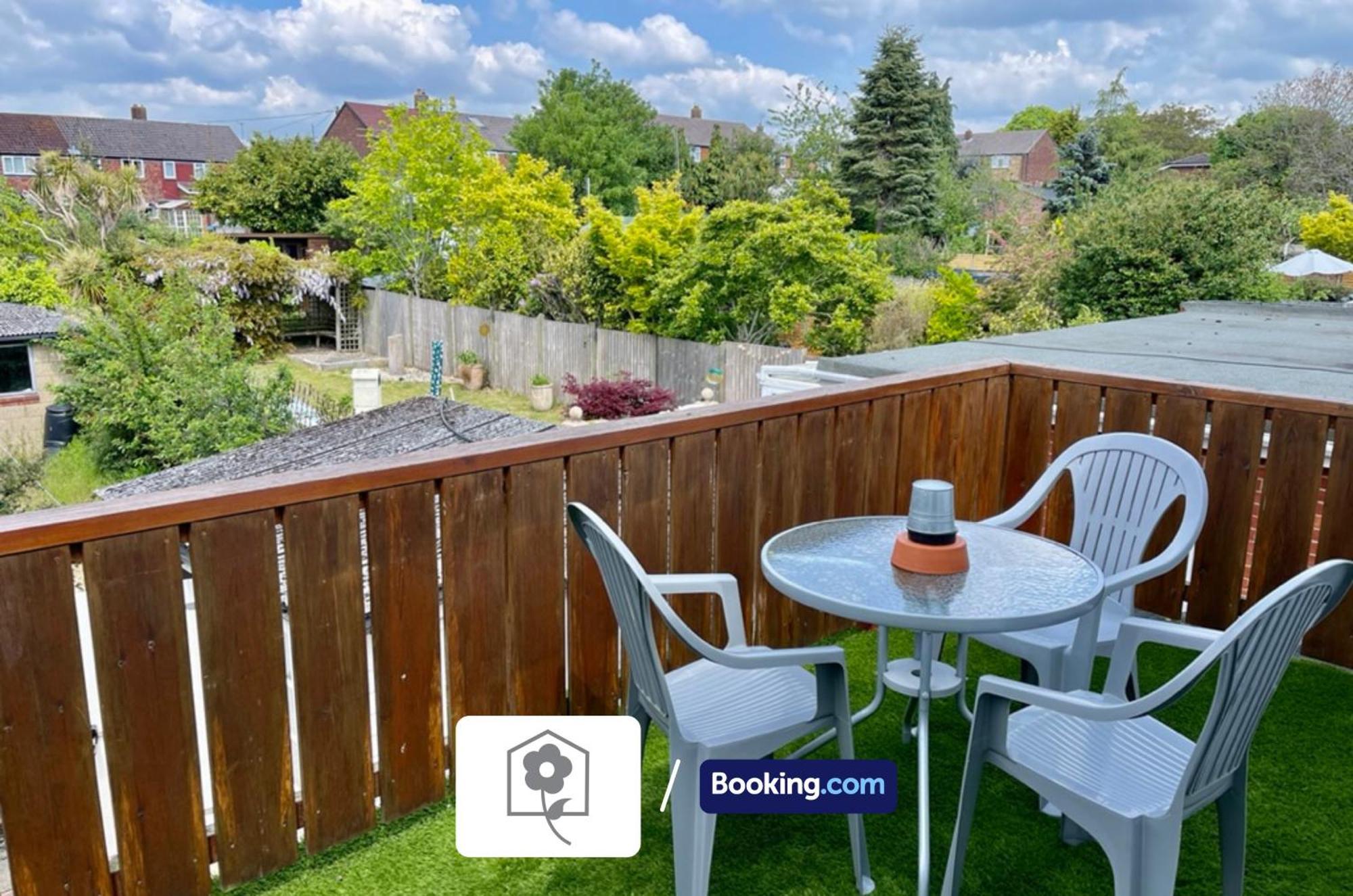 Netley Village Apartment By Your Stay Solutions Short Lets & Serviced Accommodation Netley Southampton With Free Wi-Fi Hamble-le-Rice Kültér fotó