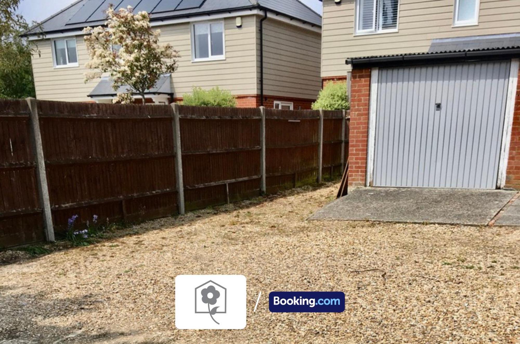 Netley Village Apartment By Your Stay Solutions Short Lets & Serviced Accommodation Netley Southampton With Free Wi-Fi Hamble-le-Rice Kültér fotó